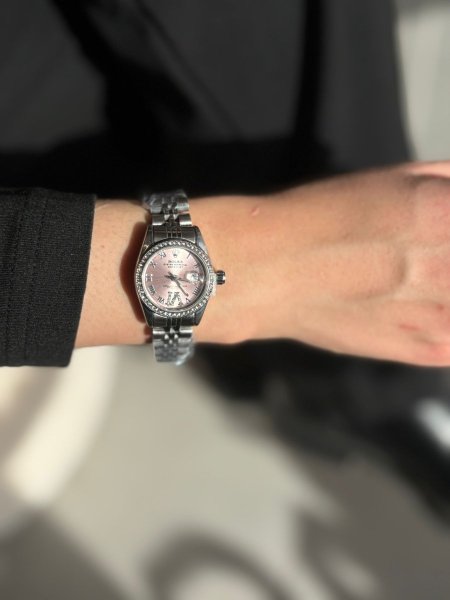 ساعه روليكس دائرتها صغيرة والهاردوير سلفر