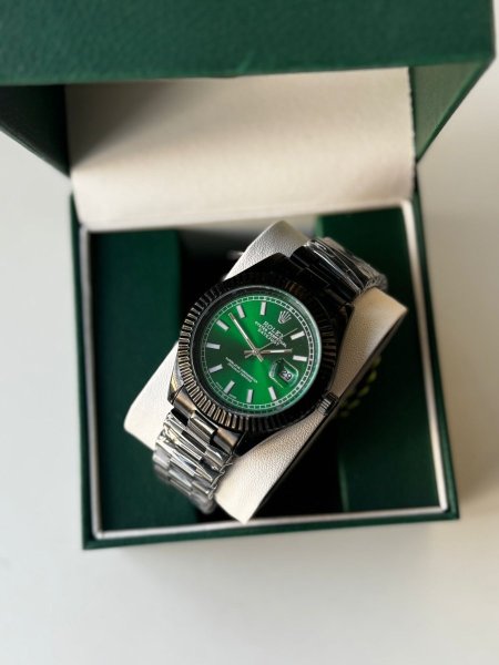 ساعة روليكس ارضية اخضر هاردوير اسود