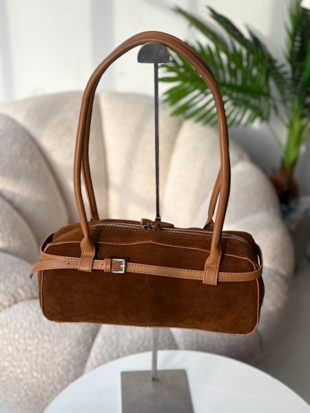 حقيبة شبيه ميو ميو لون عسلي