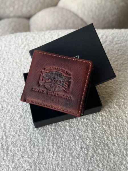 جردان Levi’s رجالي لون بني غامق سحاب خارجي وسحاب داخلي للبطاقات