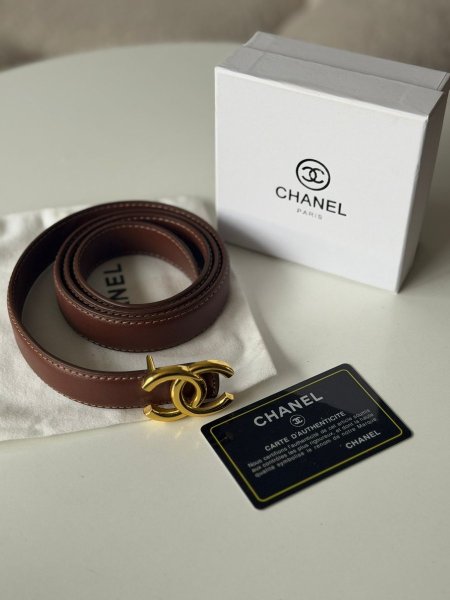 قشاط شانيل لون بني محروق