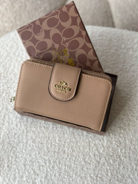 جزدان كوتش لون بيج بوسع بطاقات  والهويه والعملات المعدنيه والورقيه