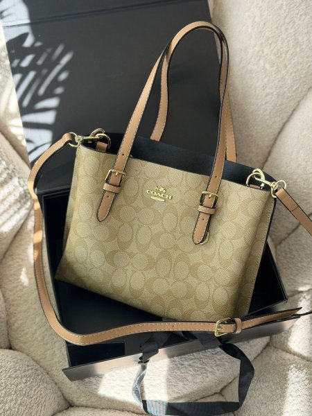 حقيبة كوتش مربع لون كاكي