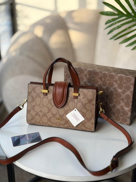 حقيبة حوتش لون كاكي وعسلي