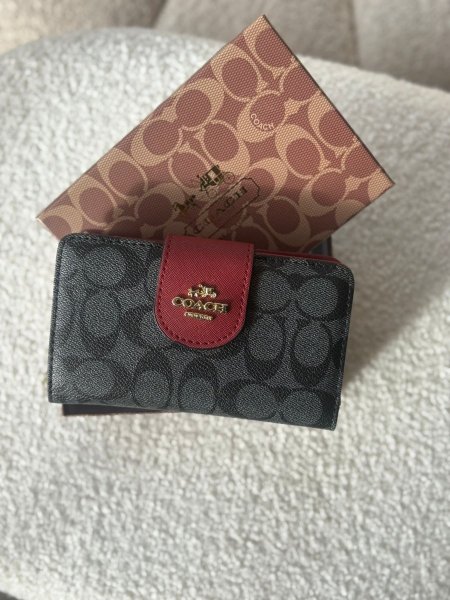 جزدان كوتش لون سكني واحمر بوسع بطاقات  والهويه والعملات المعدنيه والورقيه