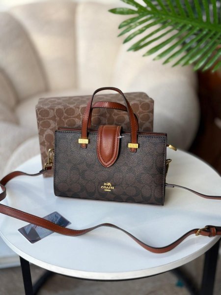 حقيبة حوتش لون سكني وكرميدي