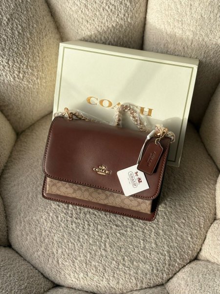 حقيبه كوتش لون بني