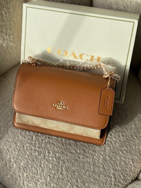 حقيبه كوتش لون كرميدي