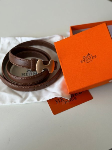 قشاط ايرميز لون بني محروق