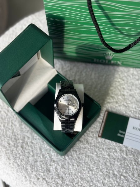 ساعة رولكس رجالي ارضية ابيض  الهاردوير اسود