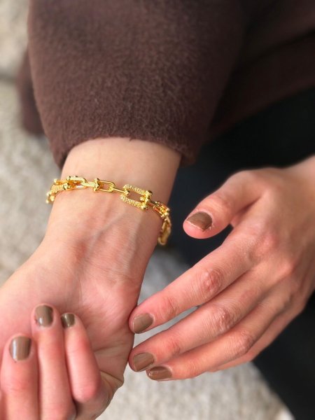 اسواره تيفاني لون ذهبي مكفوله اللون