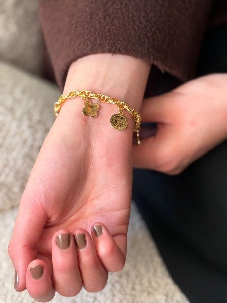 اسواره لون ذهبي مكفوله اللون