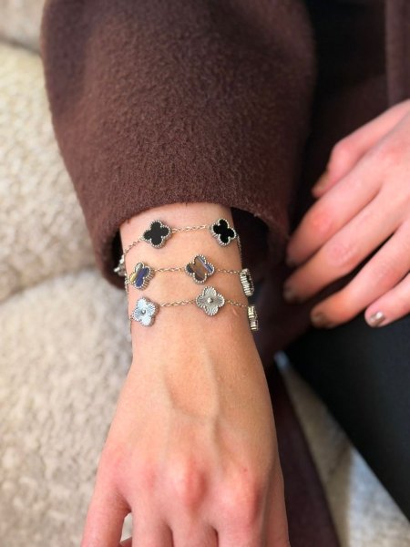 اسواره فان كليف سلفر مكفوله اللون