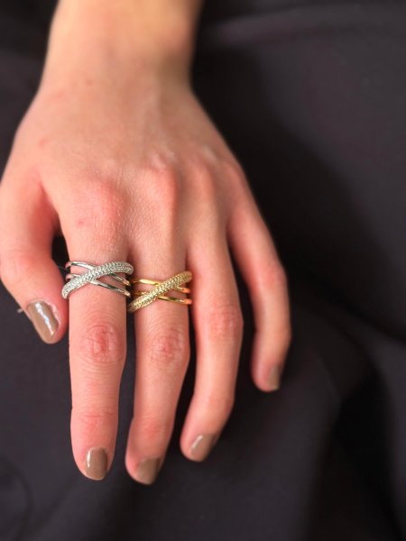 خاتم كروس مكفول اللون