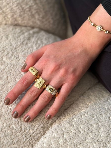 خواتم الموناكو مكفوله اللون