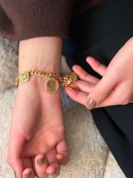 اسواره ليرات حجم كبير لون ذهبي مكفوله اللون