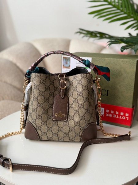 حقيبه جوتشي لون بني محروق وكاكي