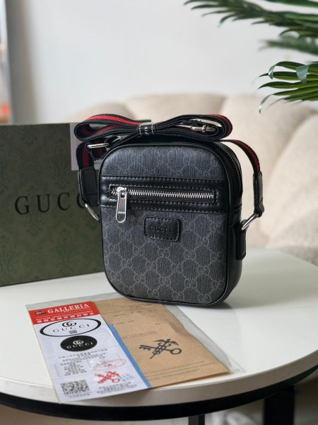 حقيبه جوتشي رجاليه