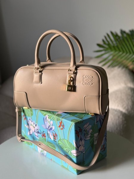 حقيبة لوي لون بيج