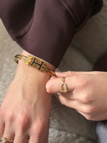 اسوارة ايرميز لون ذهبي