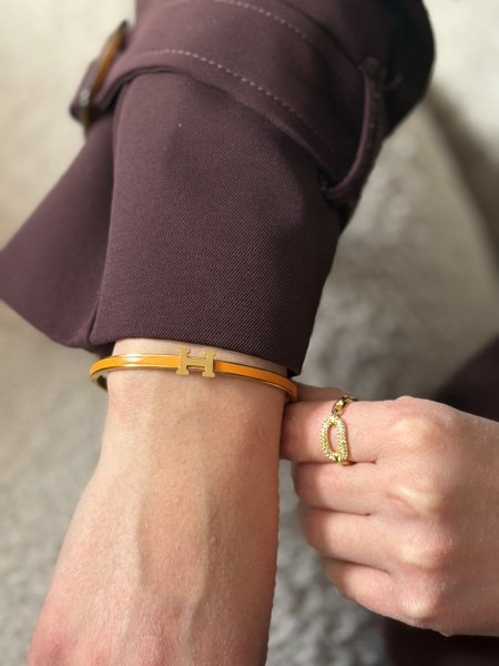 اسوارة ايرميز رفيعة لون برتقالي