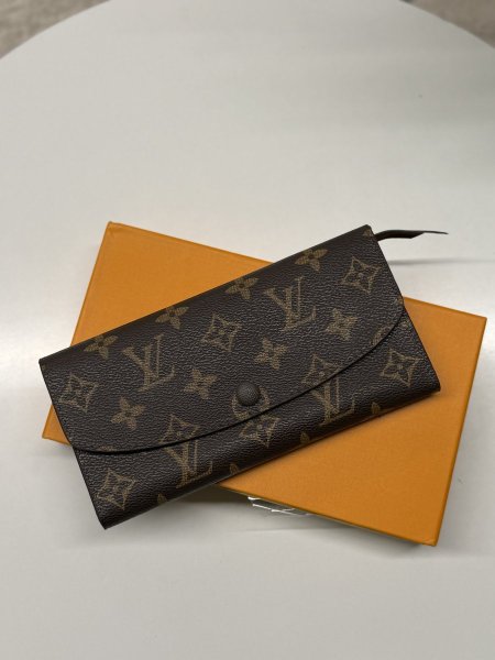 جزدان لويس فيتون