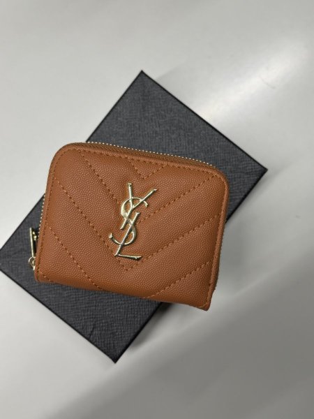 جزدان سان لوران لون عسلي