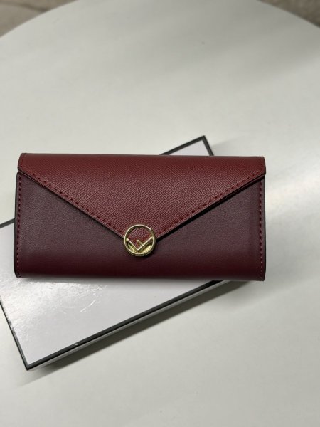 جزدان فندي لون برغندي