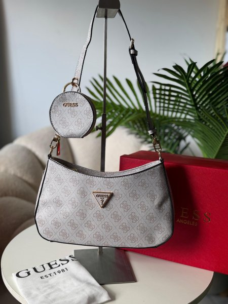 حقيبة جيس لون ابيض