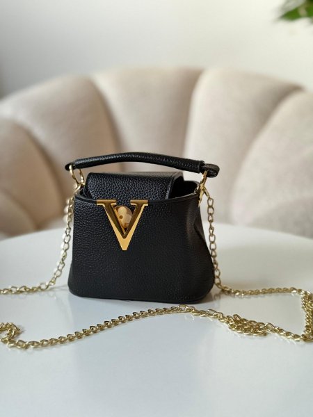 حقيبة للاطفال لون اسود من فلانتينو