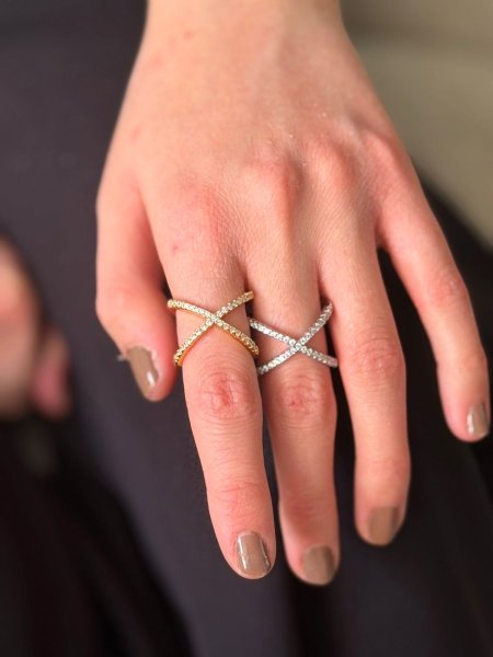 خاتم كروس مكفول اللون