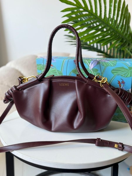 حقيبة لوي لون برغندي