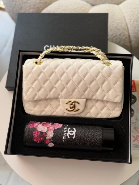 بوكس التوفير من شانيل