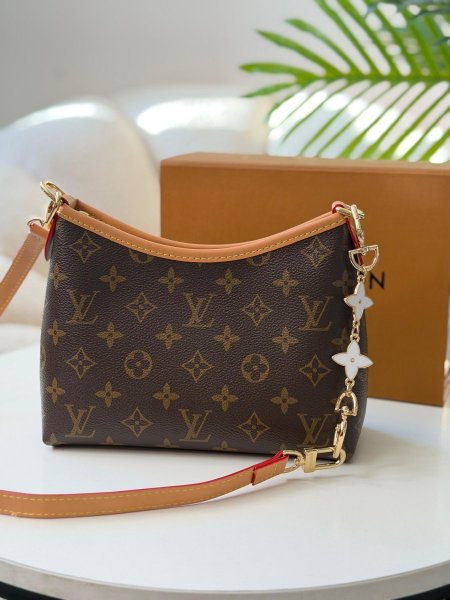 حقيبة لويس فيتون