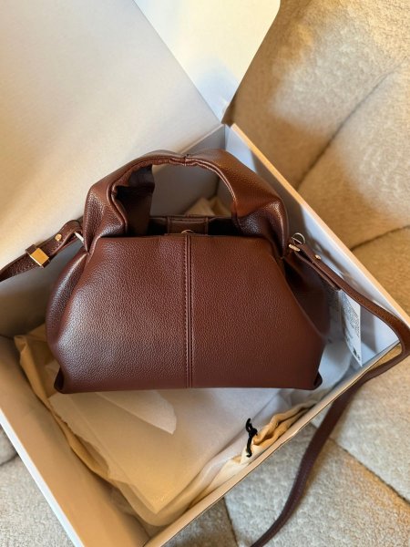 حقيبة بولين حجم صغير لون برغندي مايل للبني