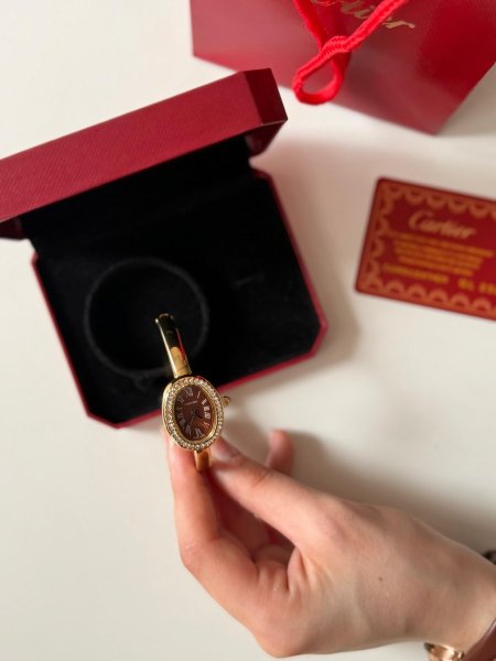 ساعة كارتير ارضية برغندي