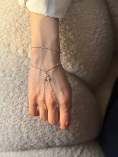 اسواره كف لون ذهبي مكفوله اللون