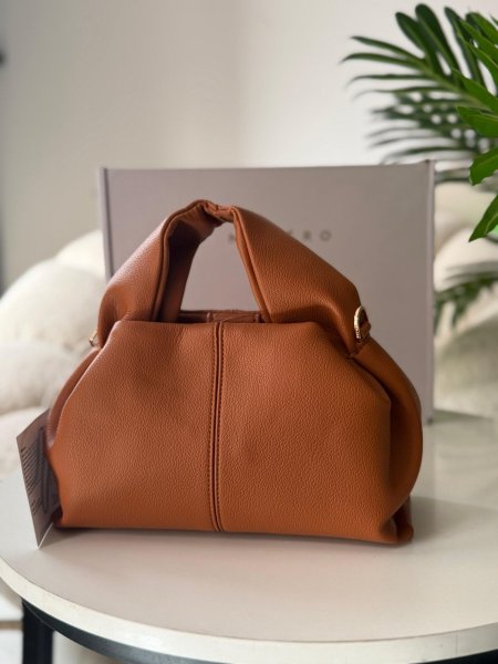 حقيبة بولين لون عسلي