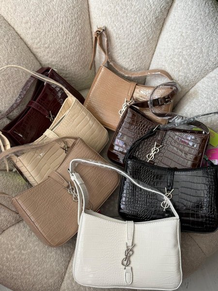 حقيبه شبيه سان لوران لامع خفيف