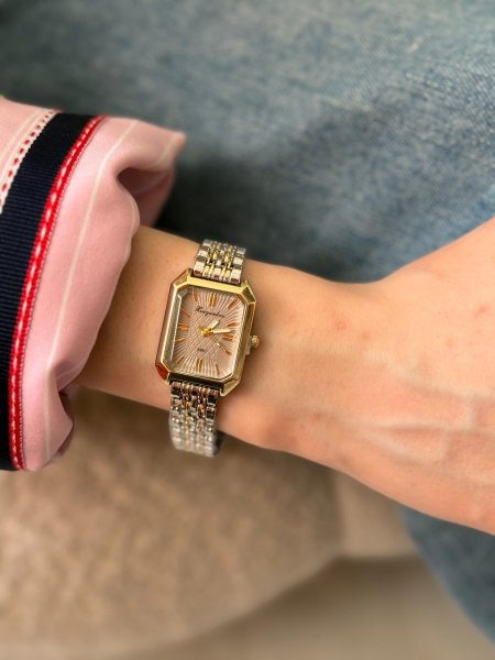 ساعة شبيه روليكس ارضية رمادية الهاردوير مكس بين الذهبي والسلفر اللون مكفول