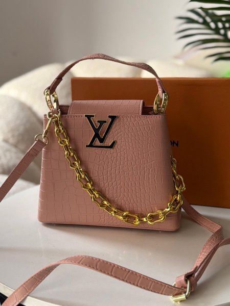 حقيبة لويس فيتون لون زهر بارد حجم صغير عوسط