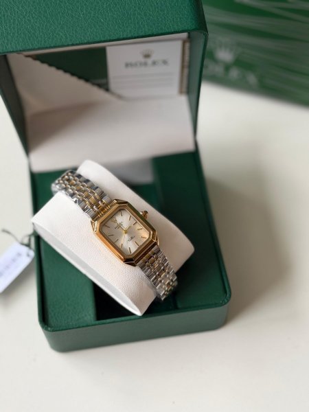 ساعة روليكس ارضية بيضة الهاردوير مكس بين الذهبي والسلفر