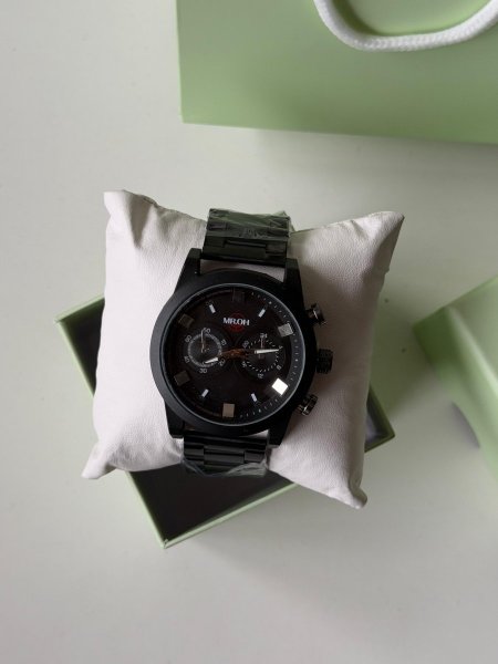 ساعة رجالي  مختومة ومكفولة