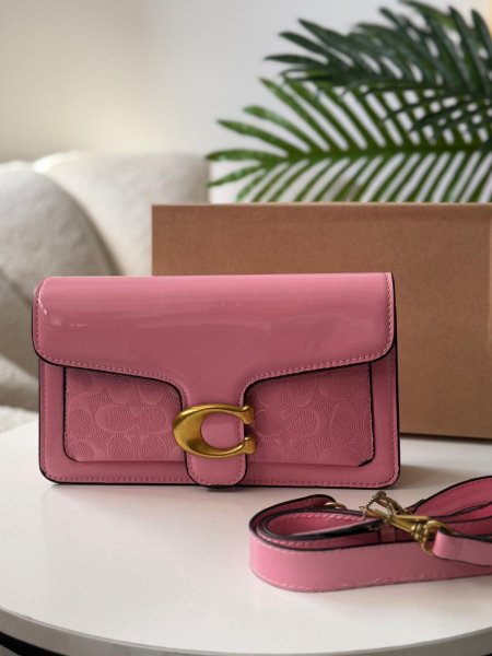 حقيبة كوتش لون زهر لامع 🎀🍬