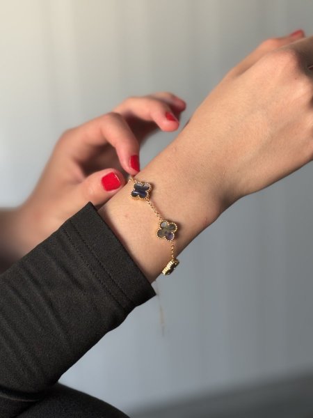 اسوارة ڤان كليف لون نيلي مموج