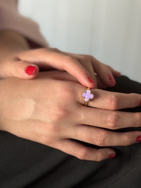 خاتم ڤان كليف لون بنفسجي فاتح فري سايز