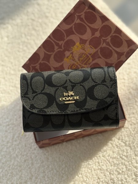 جزدان كوتش بوسع العملات المعدنية والورقية والهوية