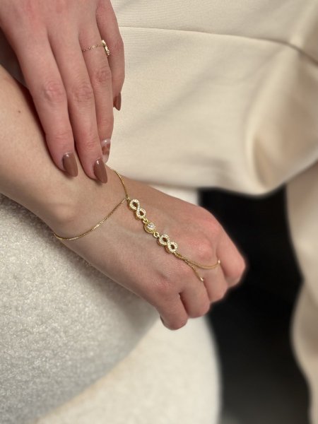 خلخال اليد مكفول اللون